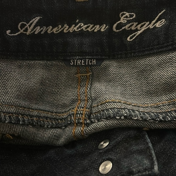 American Eagle Artist Crop Jean Distressed Size 8 EUC Stretch - Picture 7 of 10